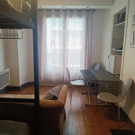 Хостел Privees Dans Un De 2 Pieces A 13e *