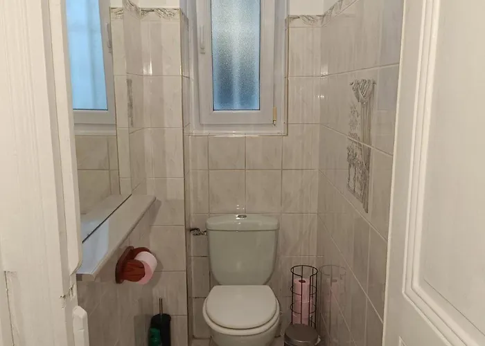 Хостел Privees Dans Un De 2 Pieces A 13e