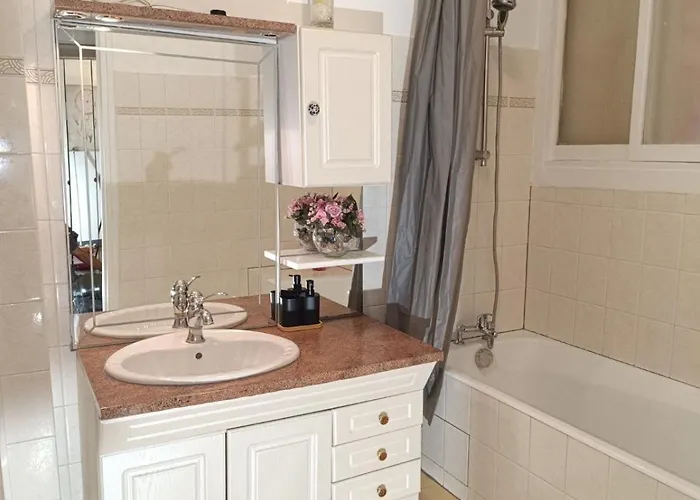 Privees Dans Un De 2 Pieces A 13e Hostel Παρίσι